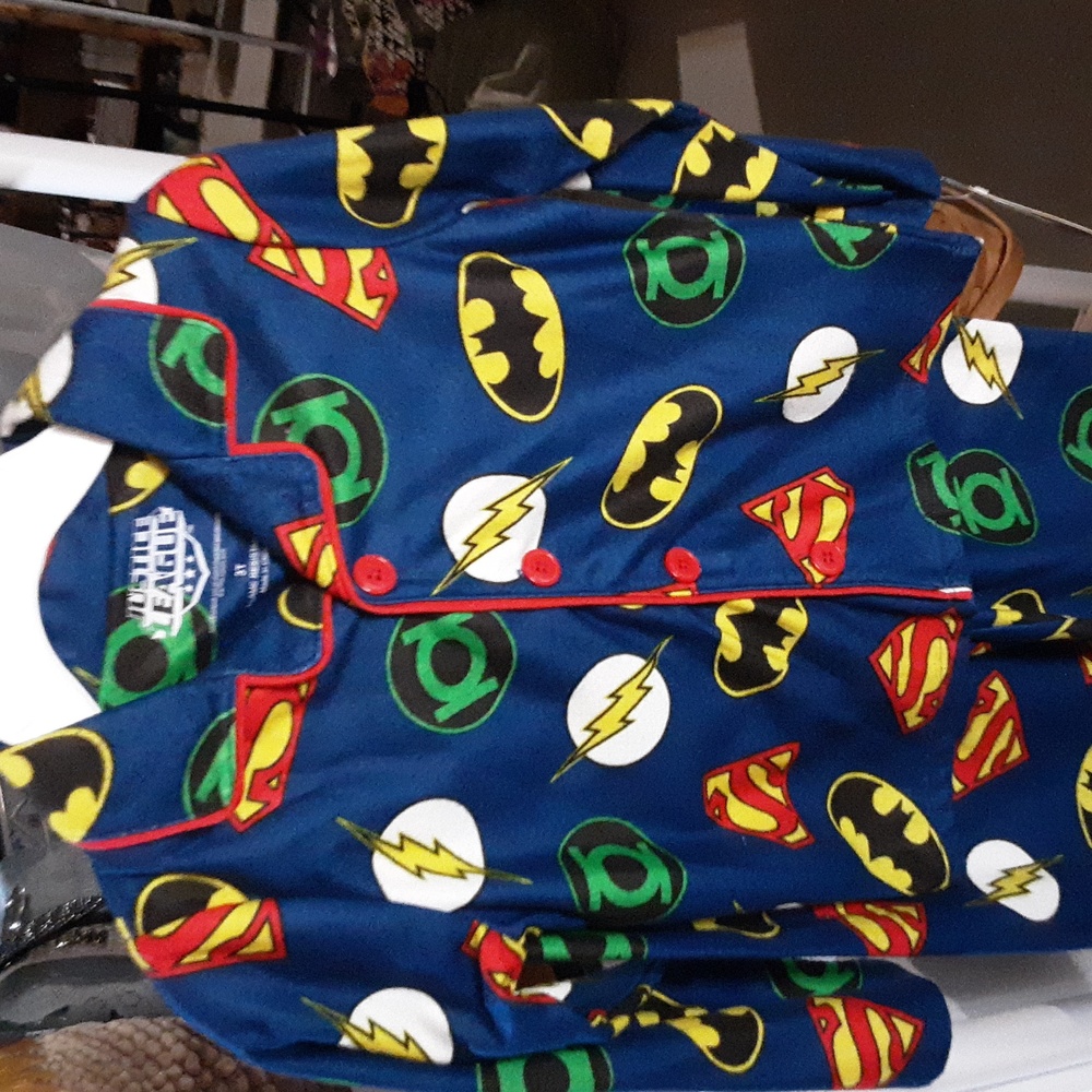Justice league boys pajama set. 3T NWT
